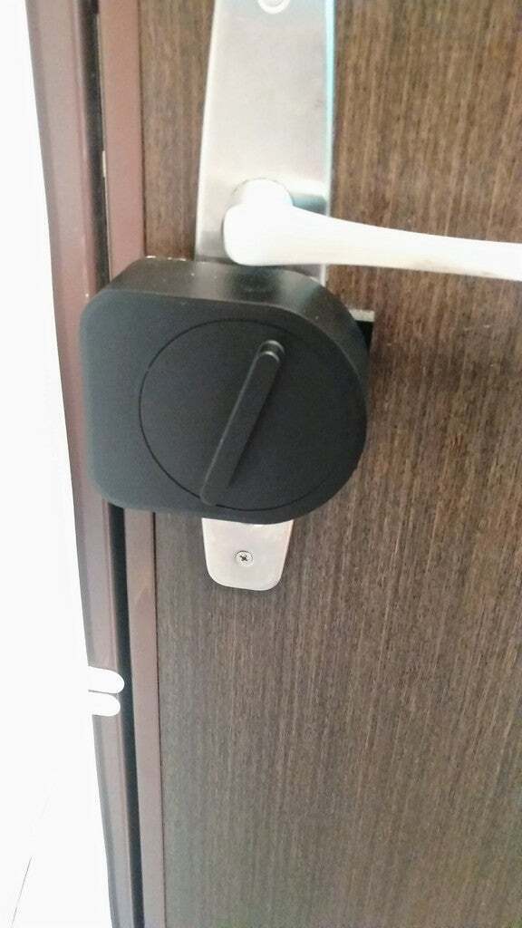 Free STL file Sesame Smart Lock: Compatibility Bracket for Tiny Knobs ...