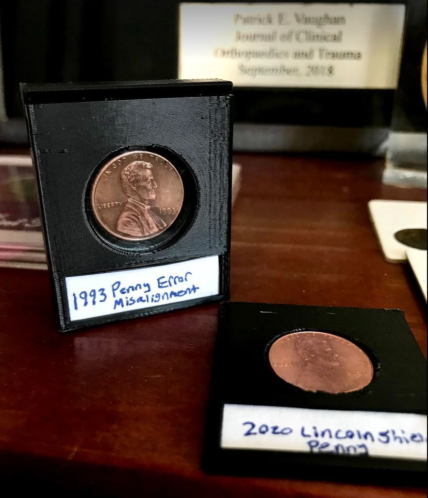 Free STL file Lincoln Penny Coin Holder & Display 🪙 ・3D printing