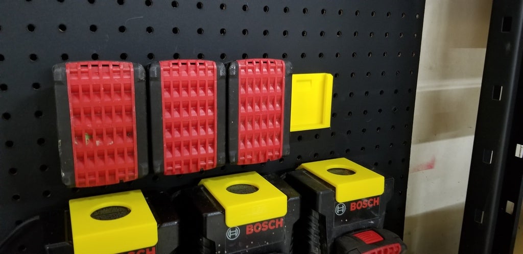 STLDatei BoschAkku 18V AkkuHalterung kostenlos 🏠 ・3Ddruckbares