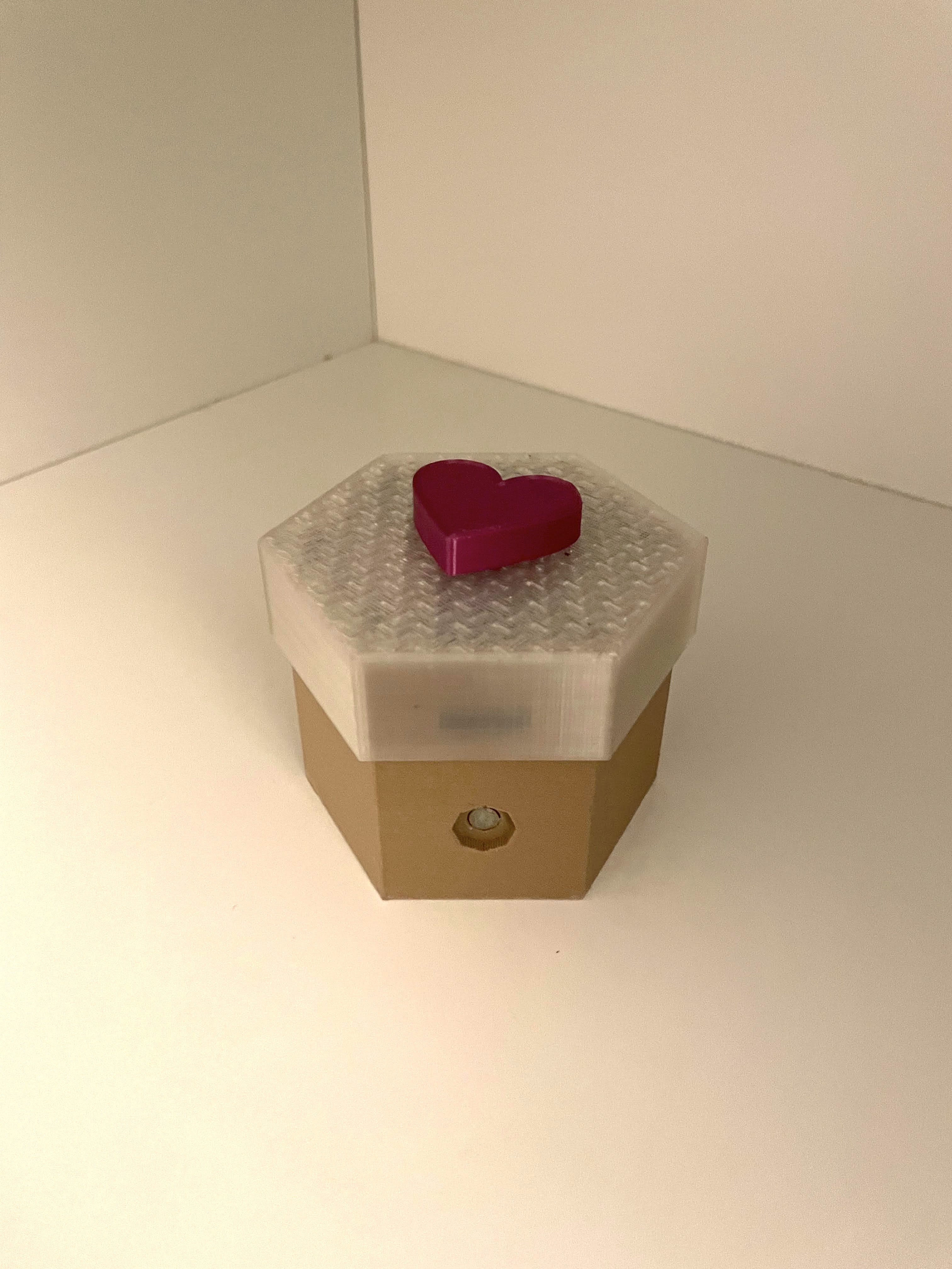 🎁 Gift box with locking mechanism・ STL File for ・Cults