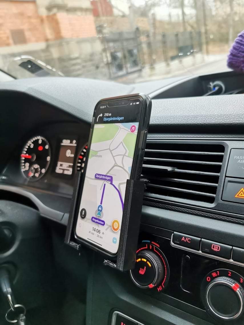 🚗 Car Phone Holder・Free STL File for ・Cults