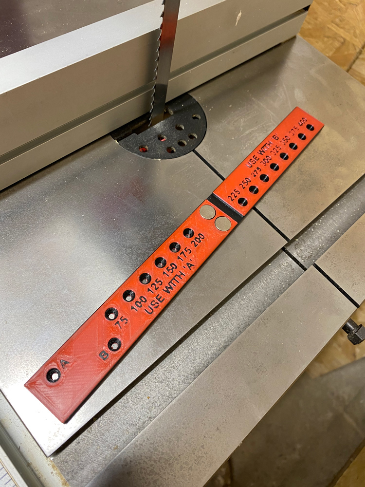 Free 3D file Bandsaw Buddy Fence Alignment Tool 🔧 ・Model to download