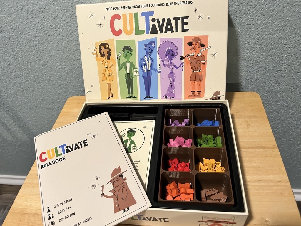 Free STL file CULTivate Board Game Insert Insert Meeple Organization