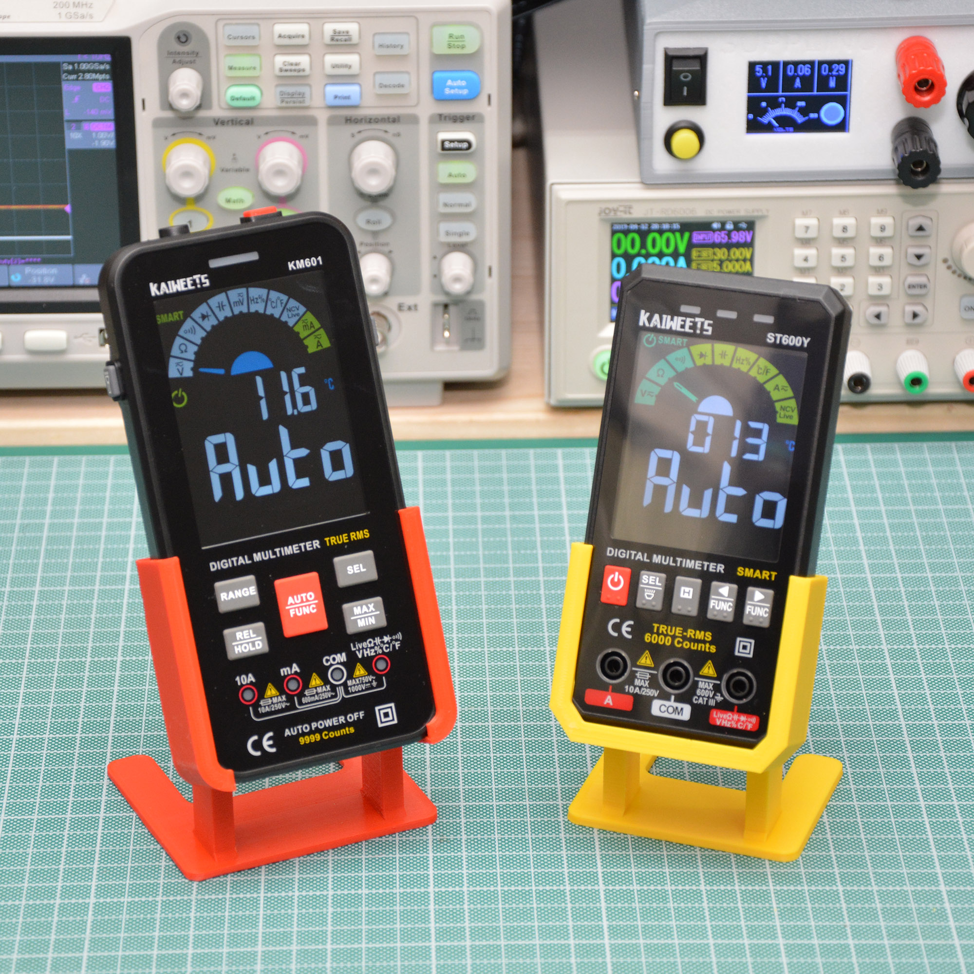 STL file Digital Multimeter Kaiweets KM601 and ST600Y desk stand ...
