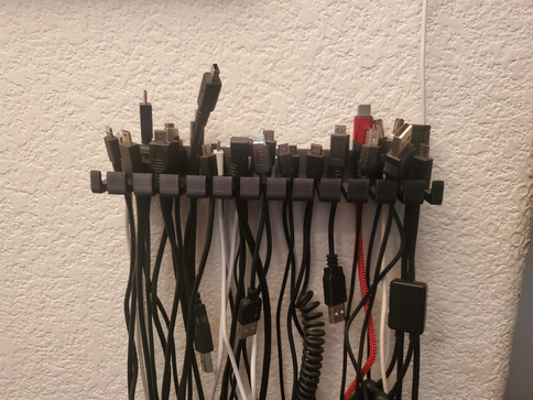 Free 3D file Bulk USB cable hanger 💾 ・3D print model to download・Cults