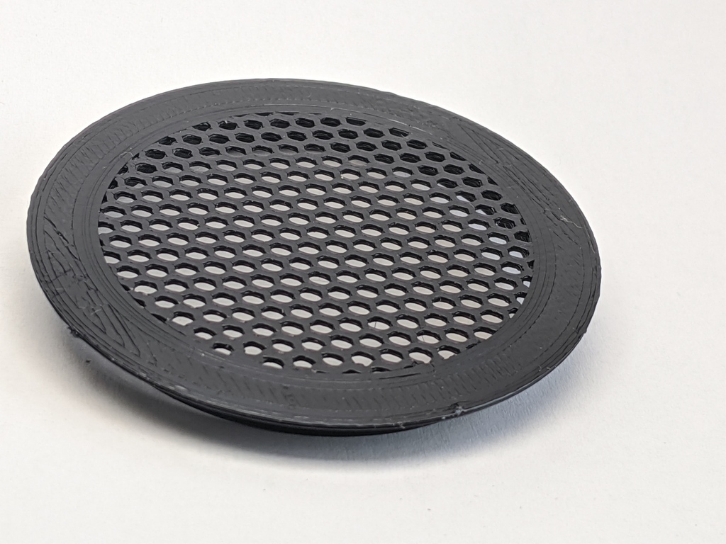 Free 3D file 50mm vent for vivarium 5mm deep 🦎・3D printable design to