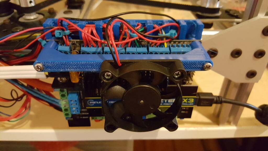 3D print Azteeg X3 Mount・Cults