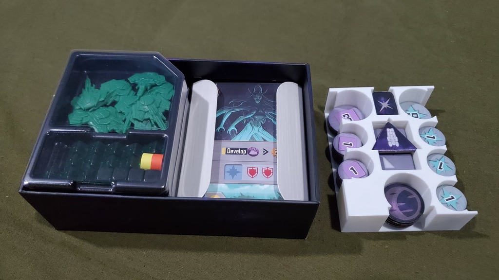 Age of Galaxy Insert for deluxe upgrade and card sleevesFree 3D File for  Cults