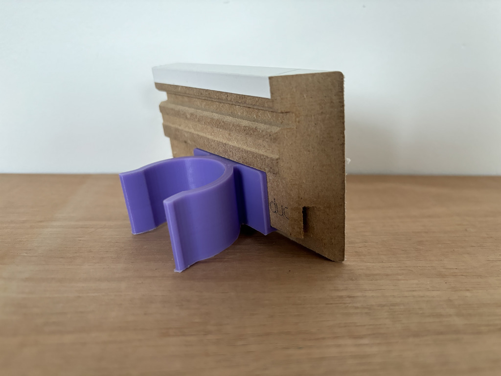 🧑‍🔧 baseboard clips for wall and furniture legs・Free 3D File for ・Cults