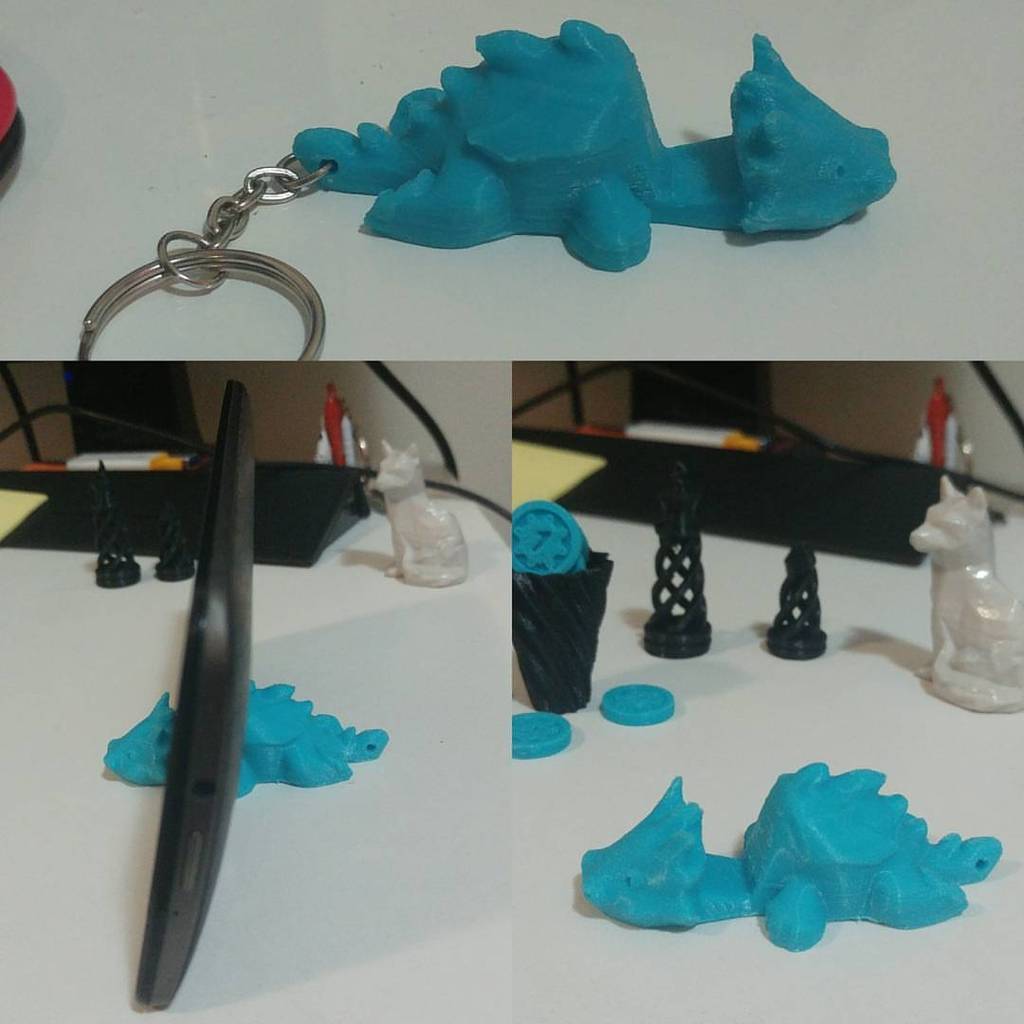 Keychain / Smartphone Stand