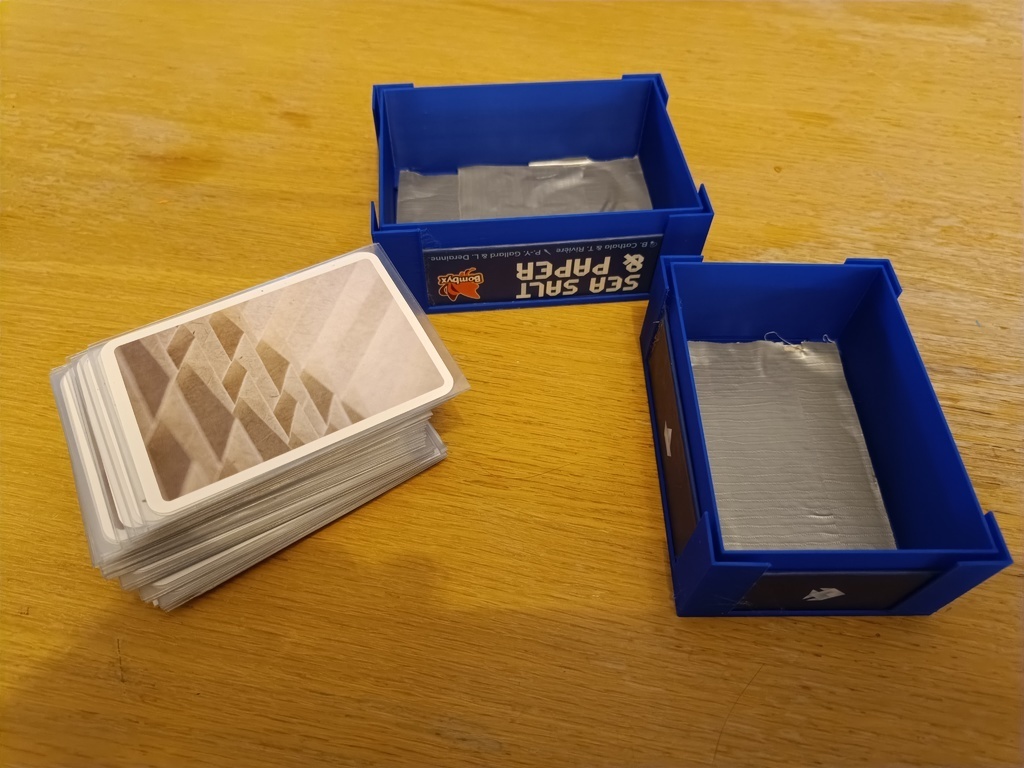 Sea salt and paper box replacement for sleeved cards - compatible extensionFree 3D File for Cults Sea salt and paper box replacement for sleeved cards - compatible extensionFree 3D File for Cults