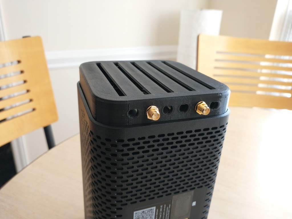 Archivo 3D gratis Arcadyan KVD21 Antena ventilada "SMA Hat" 🎩 ・Modelo