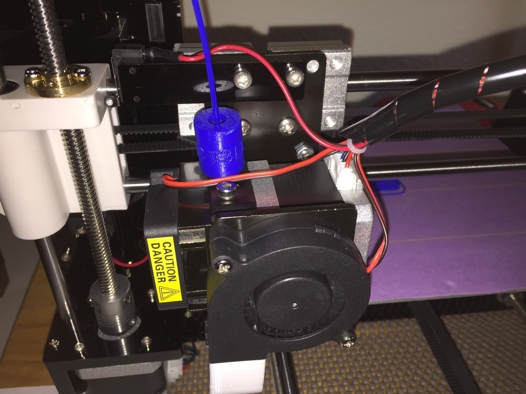 Универсальный фильтр и смазка для нитей