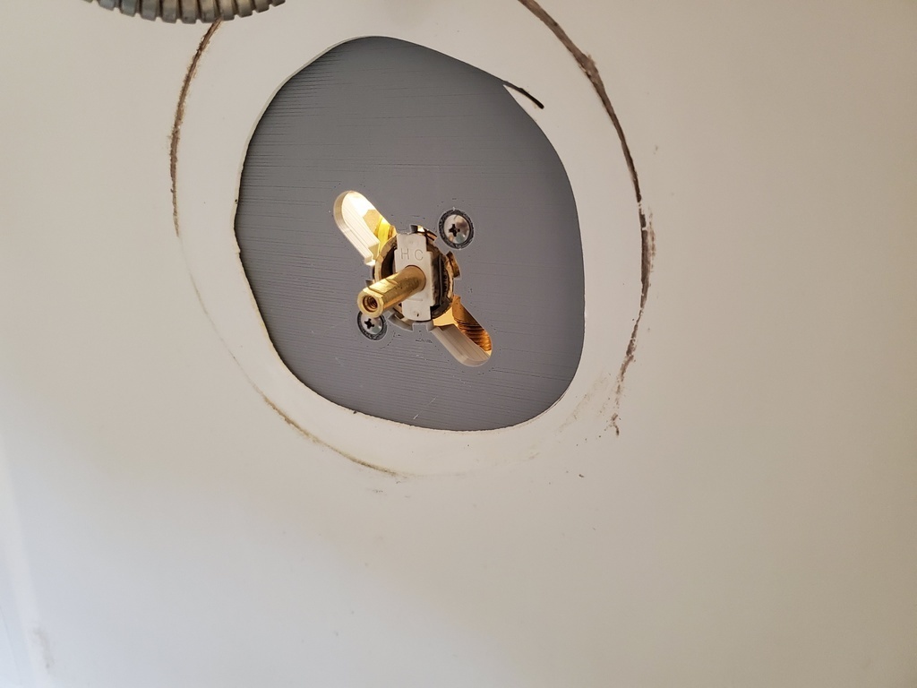 Free 3D file Plaster Ground for Moen Faucet installation Oversize 🏠