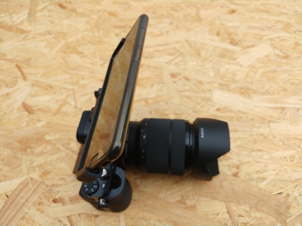 Free 3D file Huawei P20pro on camera (flash holder) 📷 ・3D printing idea ...