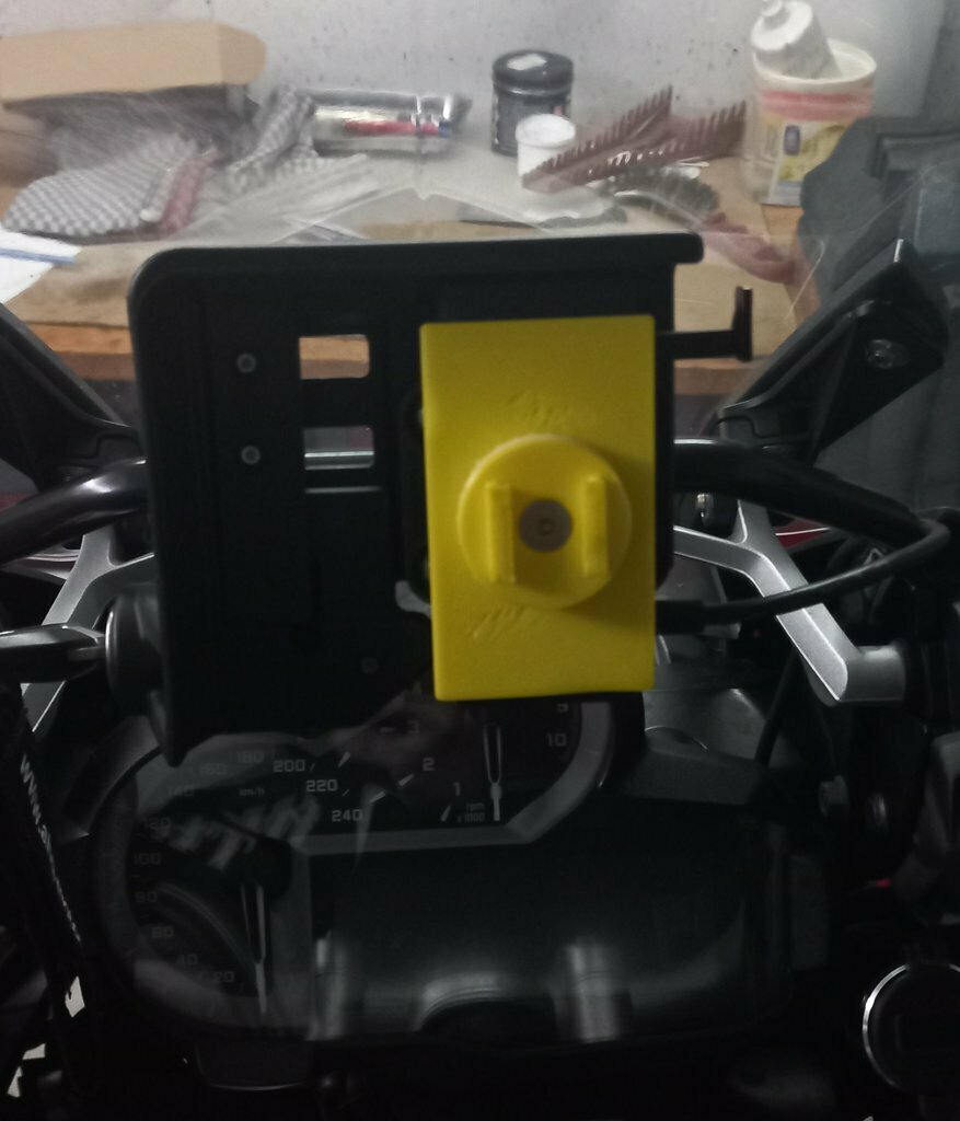 👽 BMW Motorrad Navigator V to SP Connect Adapter・Free 3D File