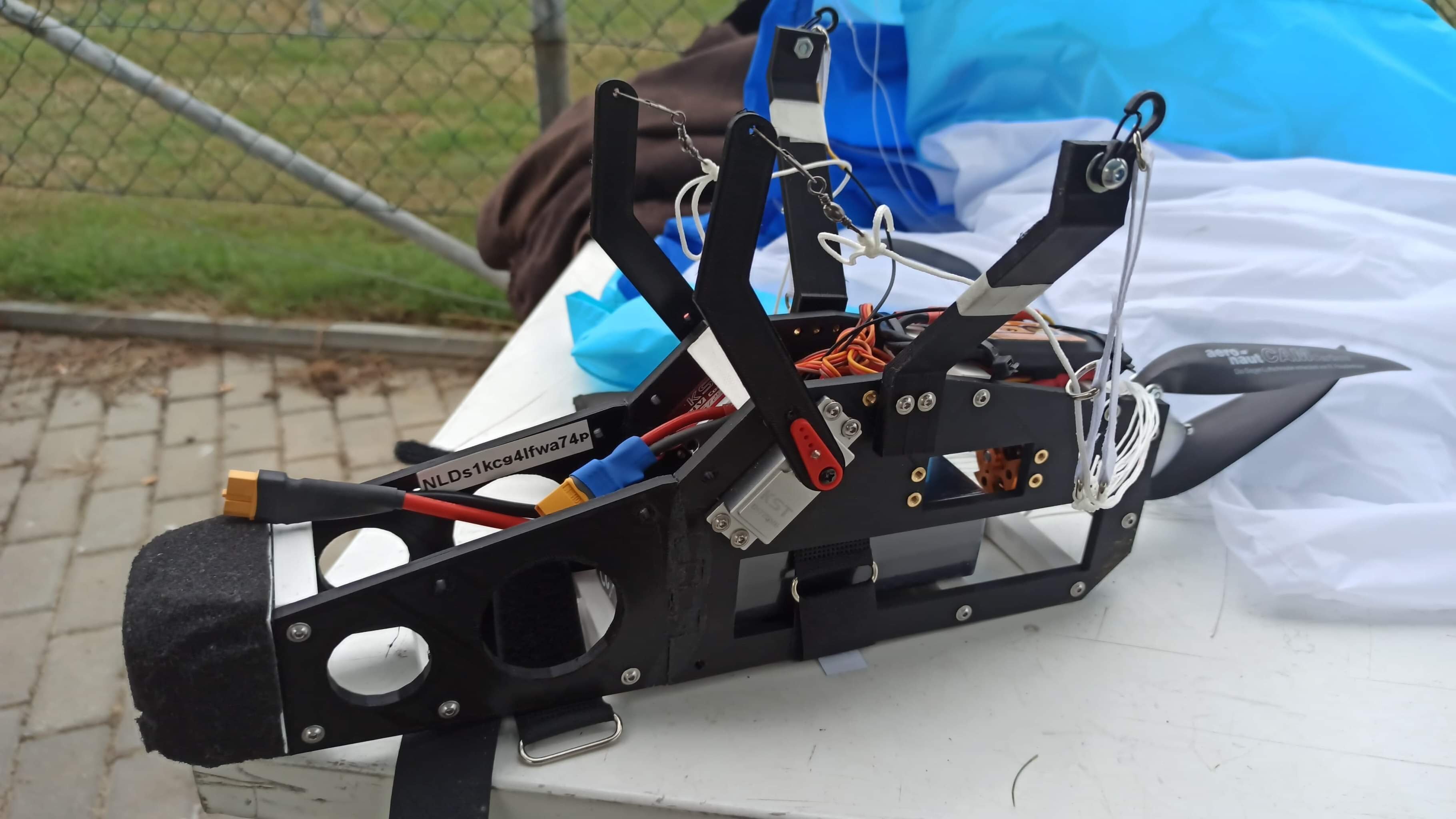 paraglider spielzeug 3D printed RC Paraglider - Liegegurt・Cults