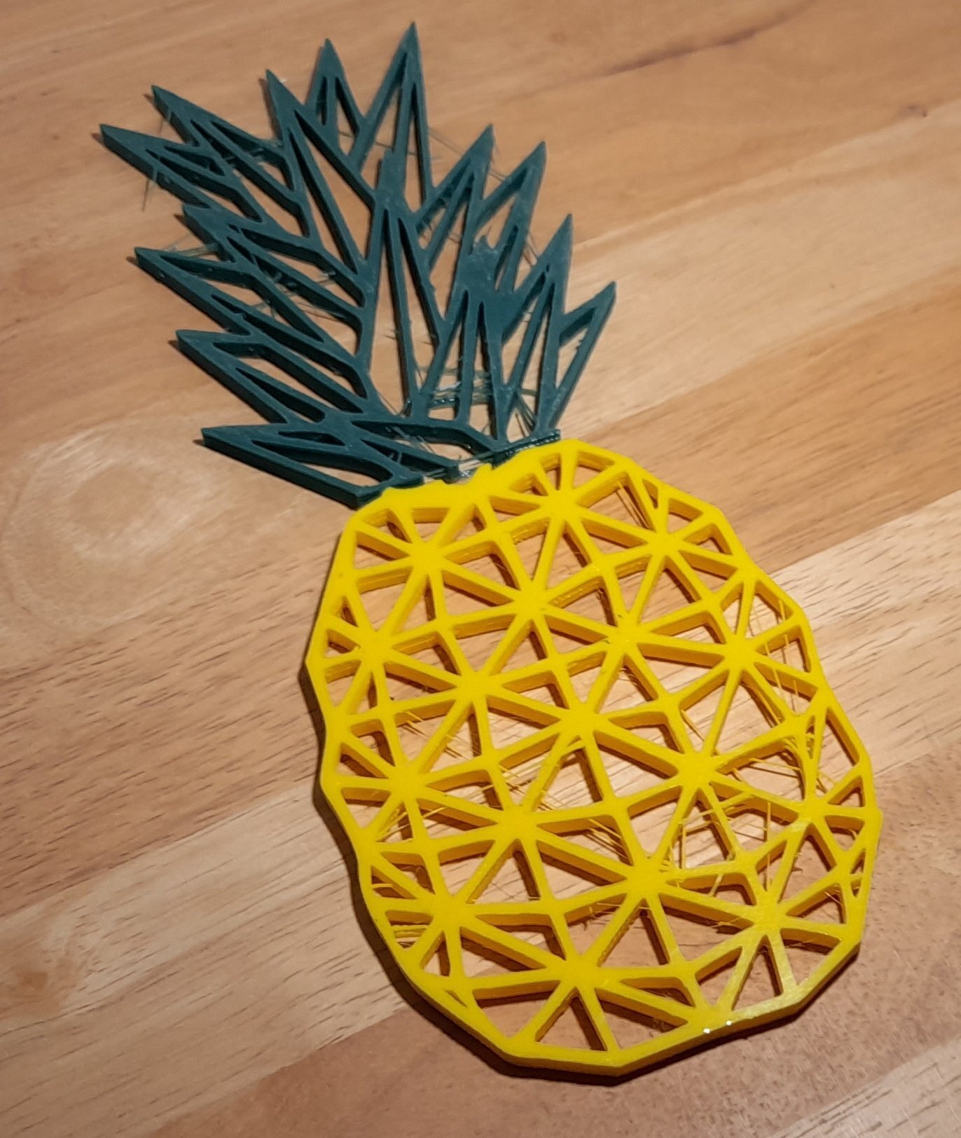 3D printable Pineapple wall sculpture 2D・Cults