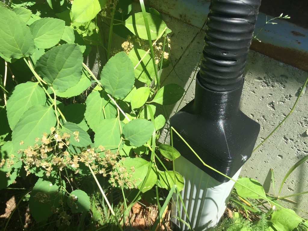 Free 3D file 11/4" sump pump hose to downspout adapter for sump pump