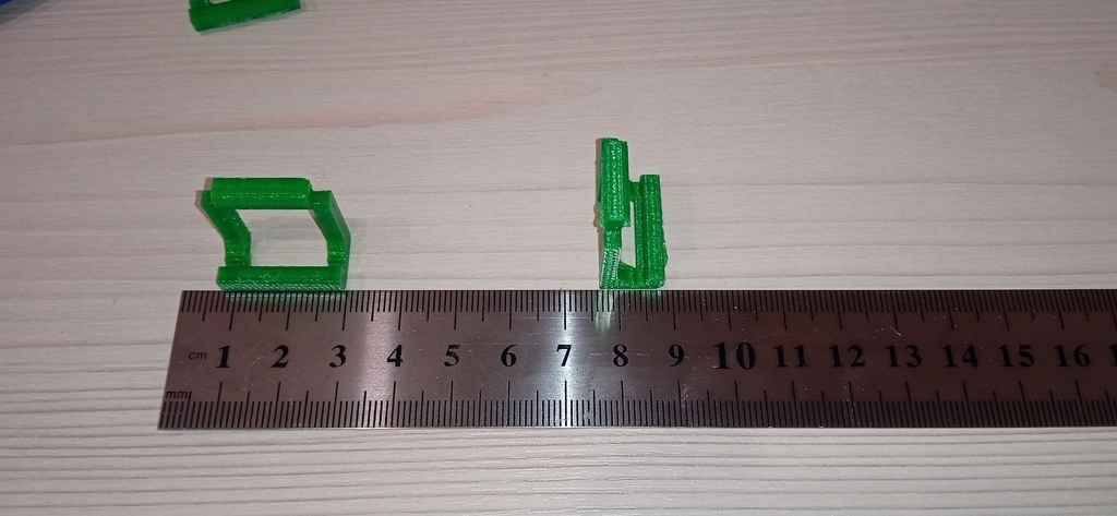 Free 3D file lock mining PCIE riser 🔒・Design to download and 3D print・Cults