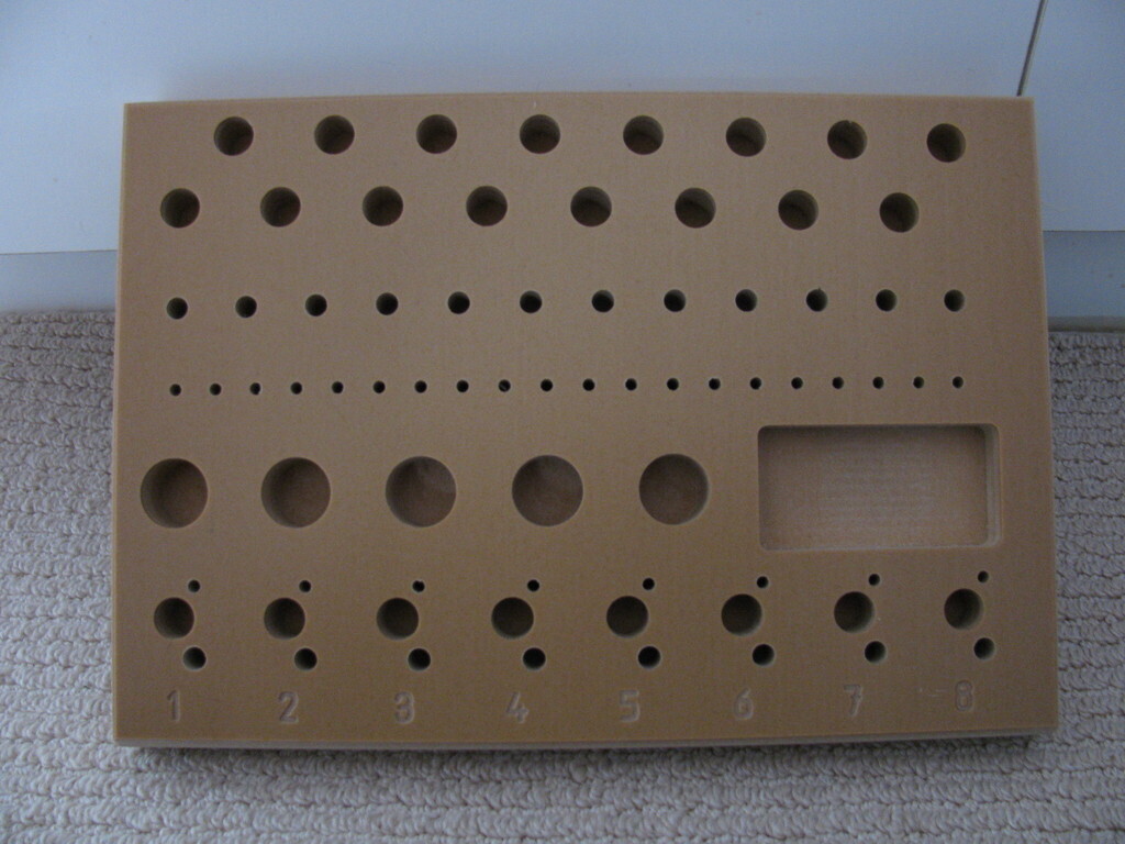 Free 3D file Router Tool Holder 🪵 ・3D printable model to download・Cults