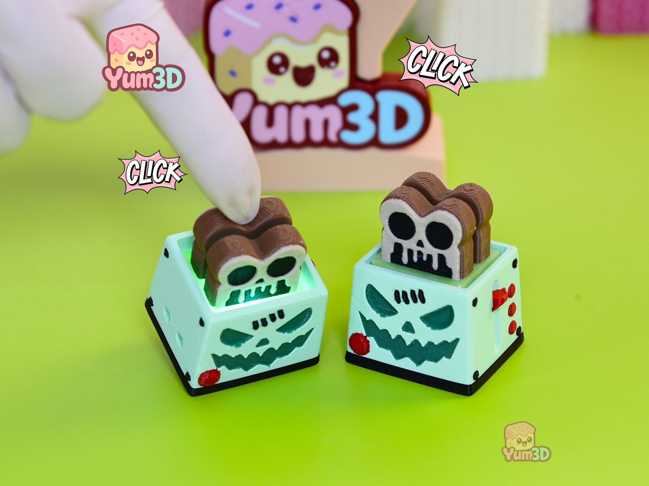 👌 Yum3D Spooky Toast Bites Fidget Led Clicker Keychain - Cute
