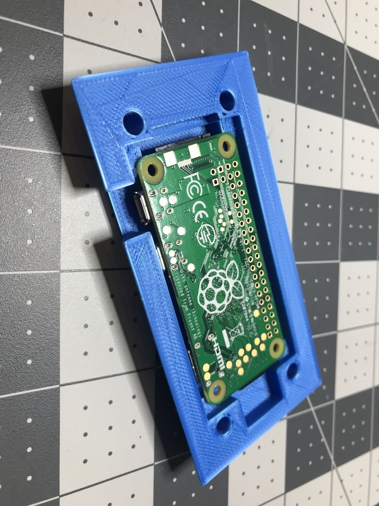 🔌 Raspberry Pi Zero Simple Flat Enclosure・Archivo 3D Gratis para ・Cults